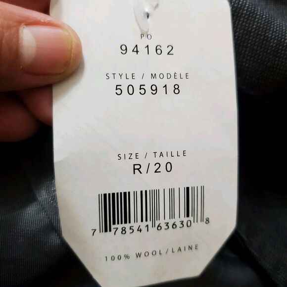 Air Canada Men’s Crew Uniform Vest 100% Wool Size R/20 NWT - Picture 7 of 7